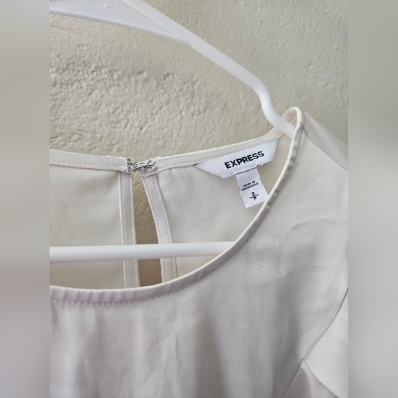 Express Off White Cream Blouse - Picture 2 of 5